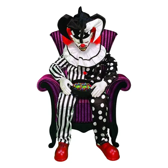Gravesend Clown Animatronic, closer in
